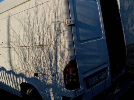 Мерседес Sprinter 2006 в Коломые на Automoto.ua Белый Мерседес Sprinter, объемом двигателя 2.2 л и пробегом 800 тыс. км за 5000 $, фото 1 на Automoto.ua