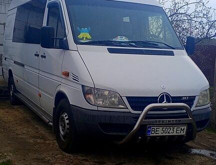 Мерседес Sprinter 2006 в Первомайск на Automoto.ua Белый Мерседес Sprinter, объемом двигателя 2.1 л и пробегом 529 тыс. км за 11200 $, фото 1 на Automoto.ua