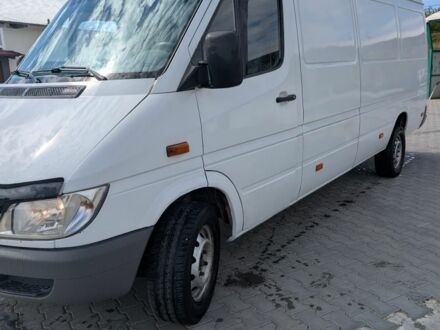 Белый Мерседес Sprinter, объемом двигателя 2.1 л и пробегом 525 тыс. км за 7696 $, фото 1 на Automoto.ua