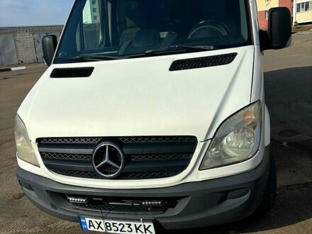 Белый Мерседес Sprinter, объемом двигателя 2.1 л и пробегом 200 тыс. км за 9000 $, фото 1 на Automoto.ua