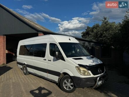 Білий Мерседес Sprinter, об'ємом двигуна 2.15 л та пробігом 450 тис. км за 16000 $, фото 1 на Automoto.ua