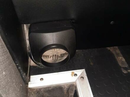 Белый Мерседес Sprinter, объемом двигателя 2.2 л и пробегом 550 тыс. км за 9000 $, фото 1 на Automoto.ua