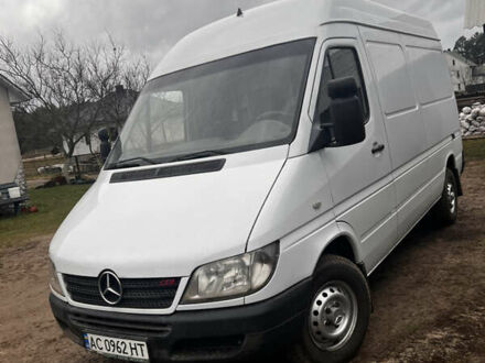 Белый Мерседес Sprinter, объемом двигателя 2.15 л и пробегом 700 тыс. км за 10700 $, фото 1 на Automoto.ua