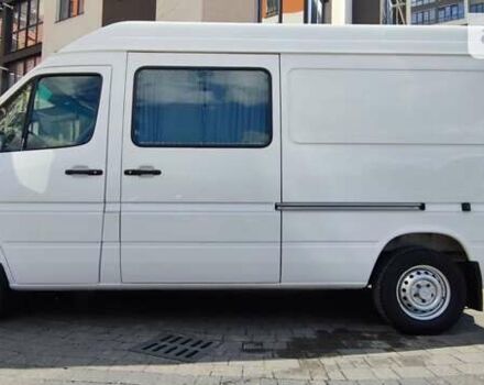 Белый Мерседес Sprinter, объемом двигателя 2.2 л и пробегом 122 тыс. км за 16000 $, фото 7 на Automoto.ua