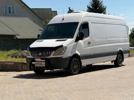 Белый Мерседес Sprinter, объемом двигателя 2.15 л и пробегом 707 тыс. км за 11661 $, фото 1 на Automoto.ua