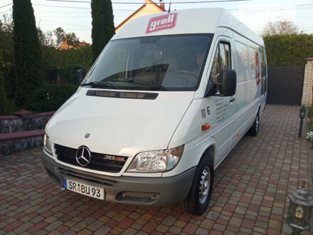 Белый Мерседес Sprinter, объемом двигателя 2.2 л и пробегом 207 тыс. км за 15300 $, фото 1 на Automoto.ua