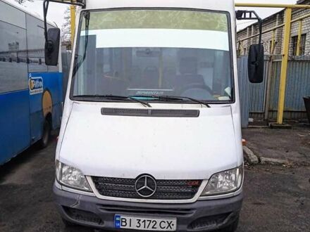 Мерседес Sprinter 2006 в Кременчуге на Automoto.ua Белый Мерседес Sprinter, объемом двигателя 2.15 л и пробегом 300 тыс. км за 12000 $, фото 1 на Automoto.ua