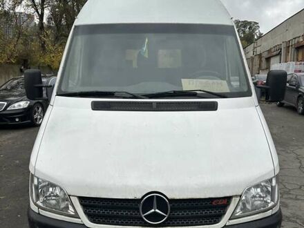 Белый Мерседес Sprinter, объемом двигателя 2.15 л и пробегом 423 тыс. км за 6700 $, фото 1 на Automoto.ua