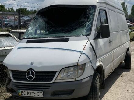 Белый Мерседес Sprinter, объемом двигателя 2.15 л и пробегом 250 тыс. км за 1999 $, фото 1 на Automoto.ua