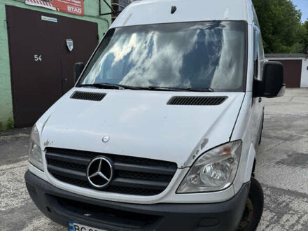 Белый Мерседес Sprinter, объемом двигателя 2.15 л и пробегом 696 тыс. км за 10500 $, фото 1 на Automoto.ua