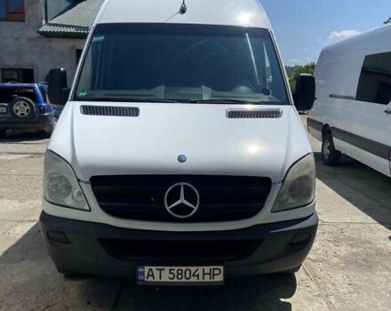 Белый Мерседес Sprinter, объемом двигателя 3 л и пробегом 540 тыс. км за 13615 $, фото 1 на Automoto.ua