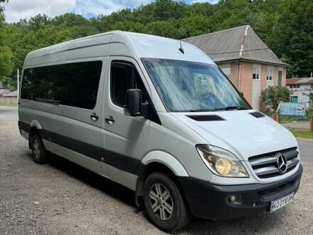 Белый Мерседес Sprinter, объемом двигателя 2.15 л и пробегом 400 тыс. км за 13500 $, фото 1 на Automoto.ua