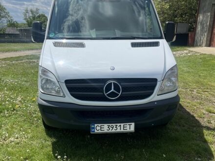 Білий Мерседес Sprinter, об'ємом двигуна 3 л та пробігом 300 тис. км за 14000 $, фото 1 на Automoto.ua