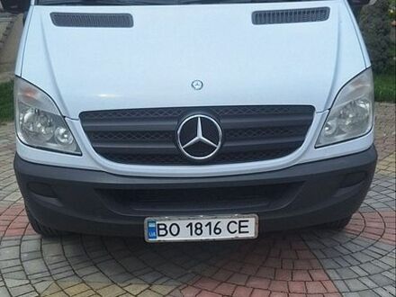 Белый Мерседес Sprinter, объемом двигателя 2.15 л и пробегом 594 тыс. км за 12900 $, фото 1 на Automoto.ua