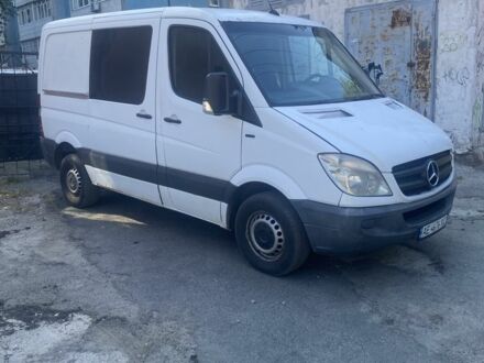 Білий Мерседес Sprinter, об'ємом двигуна 2.1 л та пробігом 584 тис. км за 10000 $, фото 1 на Automoto.ua