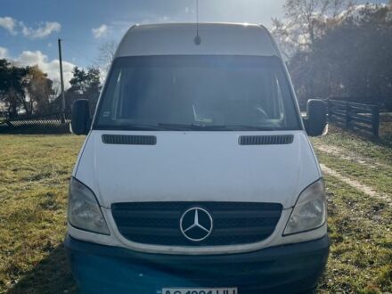 Білий Мерседес Sprinter, об'ємом двигуна 2.1 л та пробігом 515 тис. км за 10000 $, фото 1 на Automoto.ua