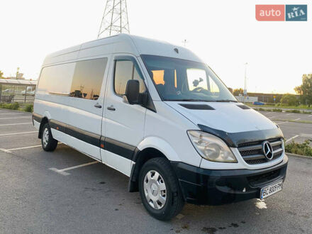 Мерседес Sprinter 2007 в Старом Самборе на Automoto.ua Белый Мерседес Sprinter, объемом двигателя 2.2 л и пробегом 500 тыс. км за 11137 $, фото 1 на Automoto.ua