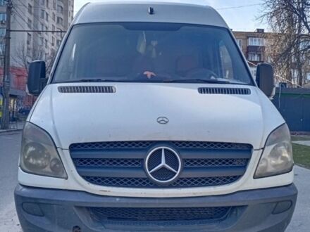 Белый Мерседес Sprinter, объемом двигателя 0.22 л и пробегом 550 тыс. км за 5900 $, фото 1 на Automoto.ua