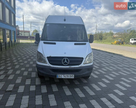 Білий Мерседес Sprinter, об'ємом двигуна 2.15 л та пробігом 343 тис. км за 7700 $, фото 1 на Automoto.ua