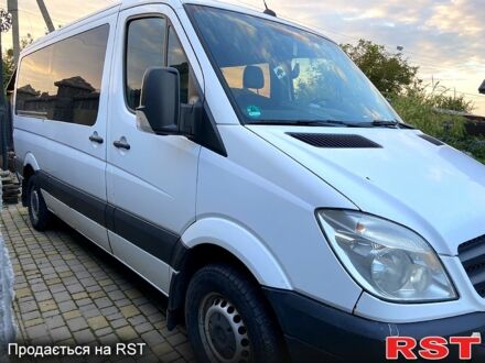 Білий Мерседес Sprinter, об'ємом двигуна 2.1 л та пробігом 308 тис. км за 9500 $, фото 1 на Automoto.ua