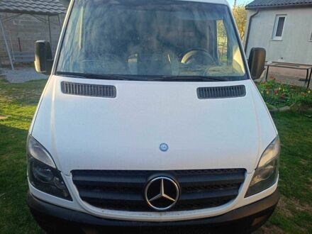 Белый Мерседес Sprinter, объемом двигателя 2.1 л и пробегом 370 тыс. км за 9500 $, фото 1 на Automoto.ua