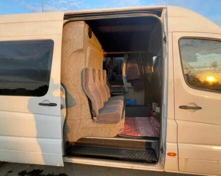 Белый Мерседес Sprinter, объемом двигателя 2.2 л и пробегом 365 тыс. км за 8500 $, фото 1 на Automoto.ua