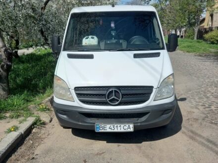 Белый Мерседес Sprinter, объемом двигателя 2.2 л и пробегом 590 тыс. км за 11500 $, фото 1 на Automoto.ua