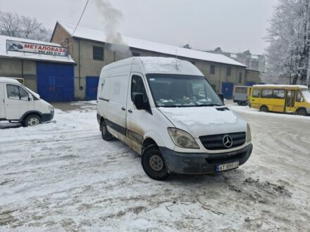 Белый Мерседес Sprinter, объемом двигателя 2.1 л и пробегом 320 тыс. км за 8200 $, фото 1 на Automoto.ua