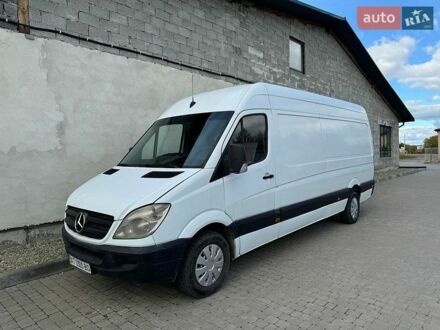 Белый Мерседес Sprinter, объемом двигателя 2.2 л и пробегом 440 тыс. км за 10800 $, фото 1 на Automoto.ua