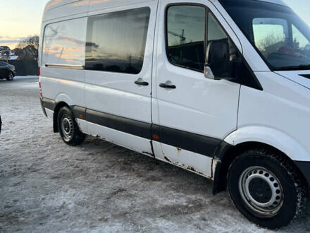 Белый Мерседес Sprinter, объемом двигателя 2.2 л и пробегом 560 тыс. км за 7299 $, фото 1 на Automoto.ua