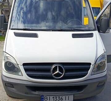 Мерседес Sprinter 2007 в Кременчуге на Automoto.ua Белый Мерседес Sprinter, объемом двигателя 2.1 л и пробегом 300 тыс. км за 13050 $, фото 1 на Automoto.ua