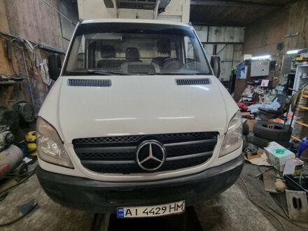 Білий Мерседес Sprinter, об'ємом двигуна 2.1 л та пробігом 700 тис. км за 9000 $, фото 1 на Automoto.ua