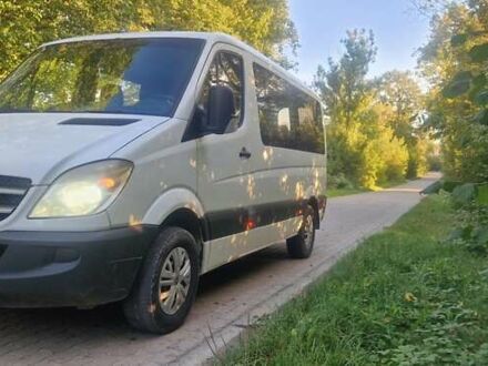 Белый Мерседес Sprinter, объемом двигателя 2.1 л и пробегом 600 тыс. км за 9450 $, фото 1 на Automoto.ua