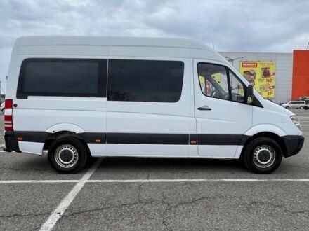 Белый Мерседес Sprinter, объемом двигателя 2.15 л и пробегом 500 тыс. км за 10500 $, фото 1 на Automoto.ua