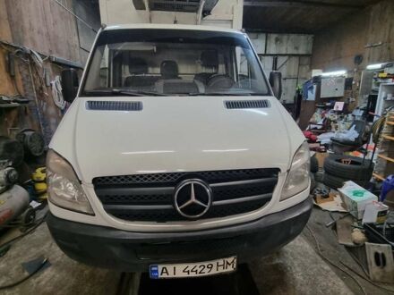 Белый Мерседес Sprinter, объемом двигателя 2.1 л и пробегом 700 тыс. км за 10000 $, фото 1 на Automoto.ua