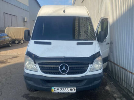 Мерседес Sprinter 2007 у Києві на Automoto.ua Білий Мерседес Sprinter, об'ємом двигуна 2.15 л та пробігом 320 тис. км за 12000 $, фото 1 на Automoto.ua