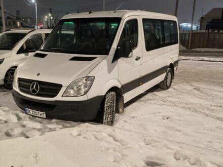 Белый Мерседес Sprinter, объемом двигателя 2.1 л и пробегом 501 тыс. км за 8000 $, фото 1 на Automoto.ua