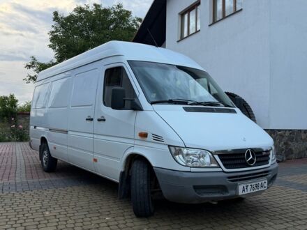 Белый Мерседес Sprinter, объемом двигателя 2.7 л и пробегом 560 тыс. км за 12063 $, фото 1 на Automoto.ua
