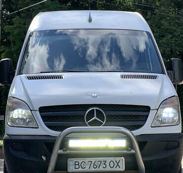 Білий Мерседес Sprinter, об'ємом двигуна 2.15 л та пробігом 357 тис. км за 11500 $, фото 1 на Automoto.ua