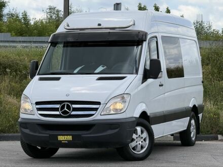 Белый Мерседес Sprinter, объемом двигателя 3 л и пробегом 235 тыс. км за 13900 $, фото 1 на Automoto.ua