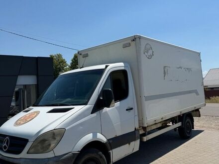 Белый Мерседес Sprinter, объемом двигателя 2.2 л и пробегом 350 тыс. км за 4214 $, фото 1 на Automoto.ua