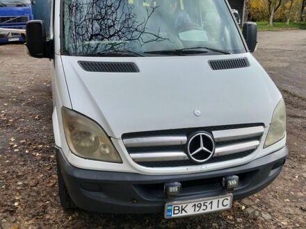 Білий Мерседес Sprinter, об'ємом двигуна 2.15 л та пробігом 456 тис. км за 12650 $, фото 1 на Automoto.ua