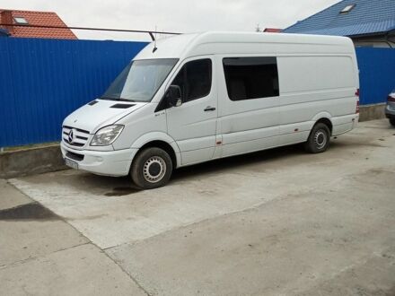 Белый Мерседес Sprinter, объемом двигателя 2.99 л и пробегом 650 тыс. км за 16000 $, фото 1 на Automoto.ua