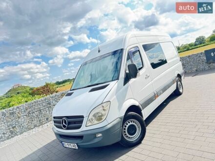 Белый Мерседес Sprinter, объемом двигателя 2.15 л и пробегом 387 тыс. км за 9000 $, фото 1 на Automoto.ua