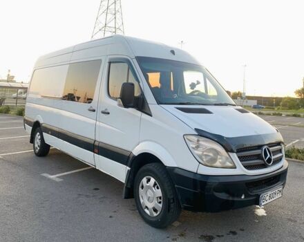 Белый Мерседес Sprinter, объемом двигателя 2.1 л и пробегом 500 тыс. км за 10500 $, фото 1 на Automoto.ua