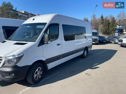Белый Мерседес Sprinter, объемом двигателя 3 л и пробегом 700 тыс. км за 16500 $, фото 1 на Automoto.ua