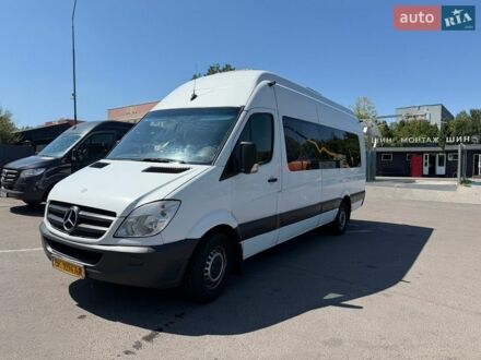 Белый Мерседес Sprinter, объемом двигателя 3 л и пробегом 300 тыс. км за 22000 $, фото 1 на Automoto.ua