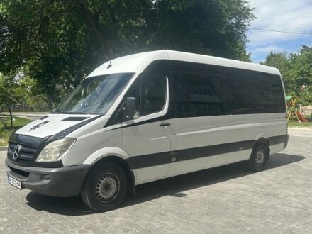 Белый Мерседес Sprinter, объемом двигателя 0.22 л и пробегом 537 тыс. км за 12500 $, фото 1 на Automoto.ua