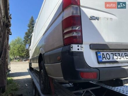 Мерседес Sprinter 2007 в Черновцах на Automoto.ua Белый Мерседес Sprinter, объемом двигателя 2.15 л и пробегом 300 тыс. км за 3999 $, фото 1 на Automoto.ua