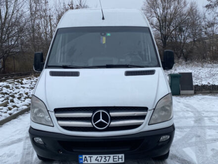 Белый Мерседес Sprinter, объемом двигателя 2.99 л и пробегом 389 тыс. км за 15500 $, фото 1 на Automoto.ua